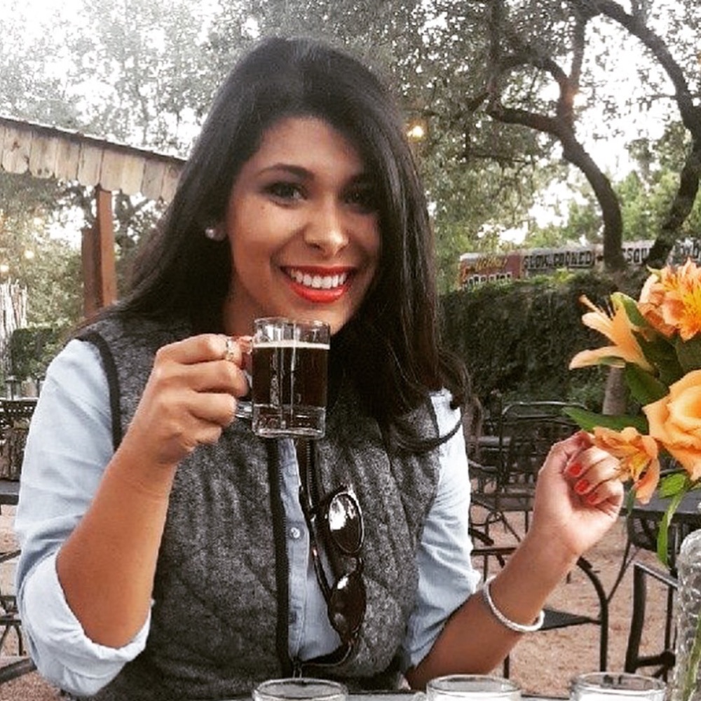 Meet your Posher, Elysha